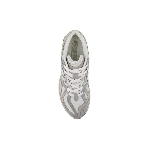 New Balance Gray Synthetic Fibres Sneaker - Image 5