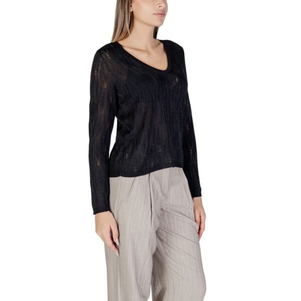 Only Black Viscose Tops & T-Shirt - Image 3