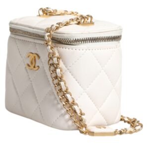 Chanel White Matelasse Lambskin Gold Chain Shoulder Vanity Mirror