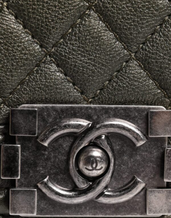 Chanel Dark Green Leather Shoulder Bag Gray Metal Purse Bag - Image 6